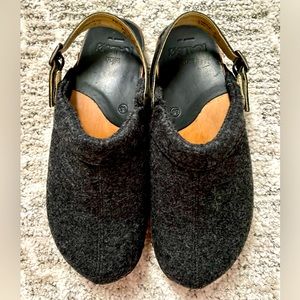 NWOB Kalso Clog-negative heel